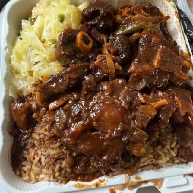 Oxtail/Chicken Combo Lg.