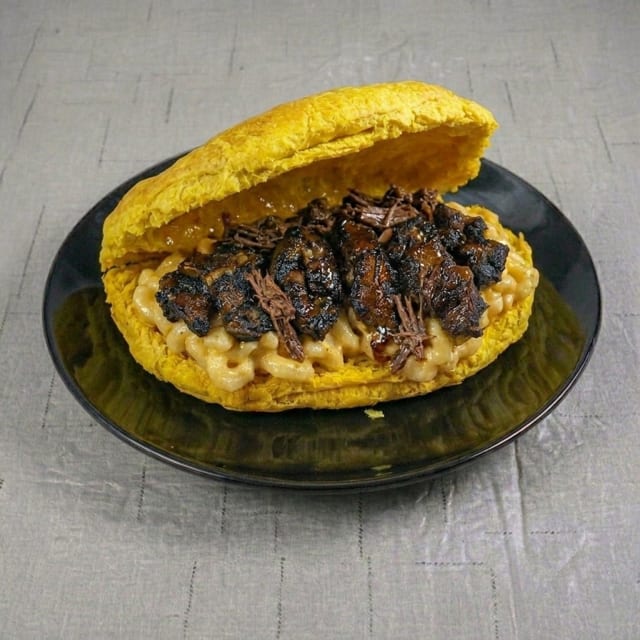Stuffed Coco Bread Patty.
