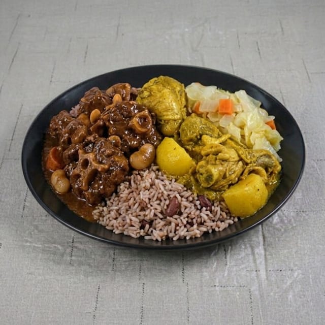 Oxtail/Chicken Combo Lg.